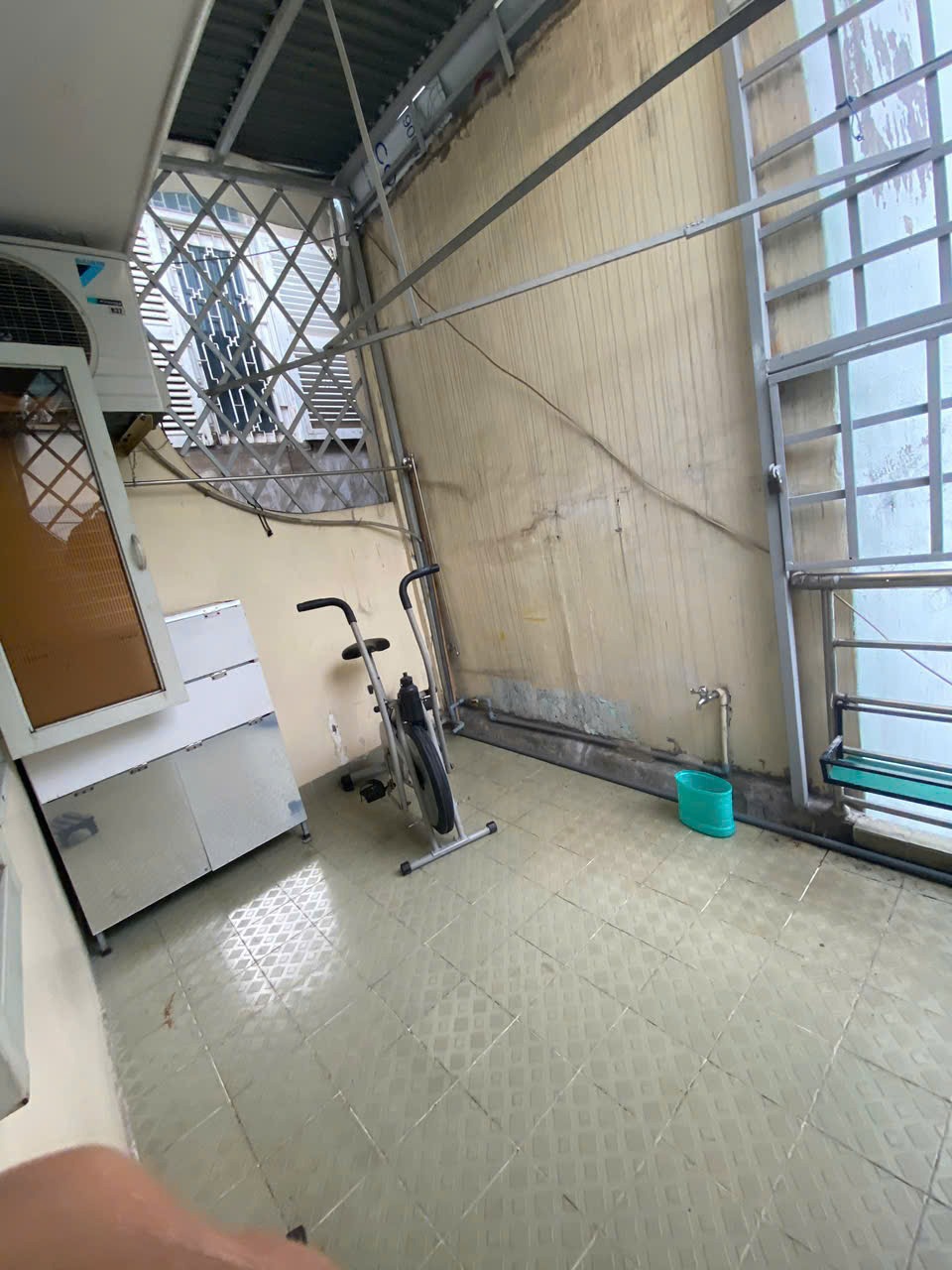 Bán nhà Quận 10, 2 tầng, Lê Hồng Phong - Giá 4 tỷ