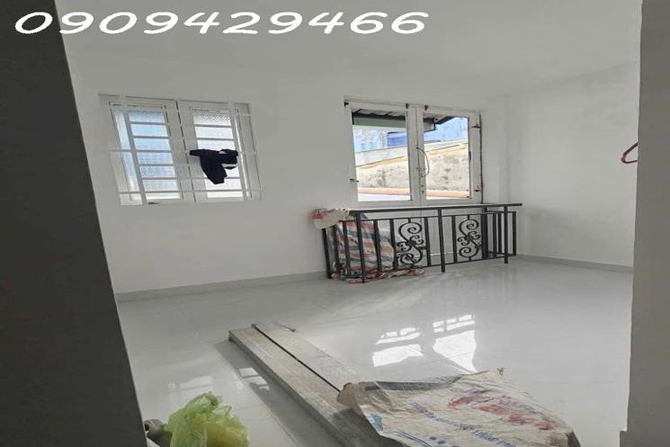 BÁN NHÀ QUẬN 7 - GẦN HUỲNH TẤN PHÁT- HẺM 4M XE HƠI ĐỖ CỬA  -   NHÀ 4 TẦNG-6 PHÒNG NGỦ -  DÒNG TIỀN
