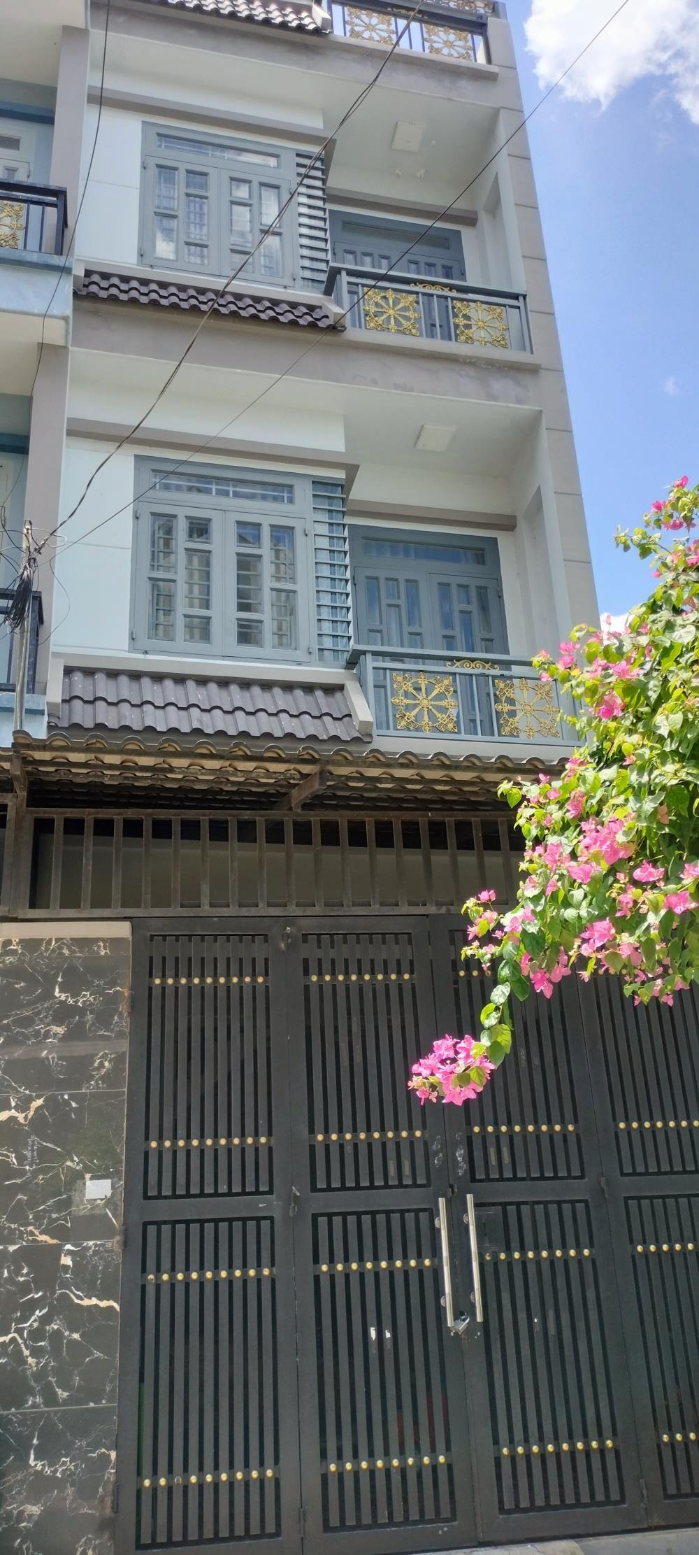 Nhà 1 Trệt 2 Lầu Thạnh Xuân 25 - Giá 5.2 Tỷ - Hẻm Ô Tô