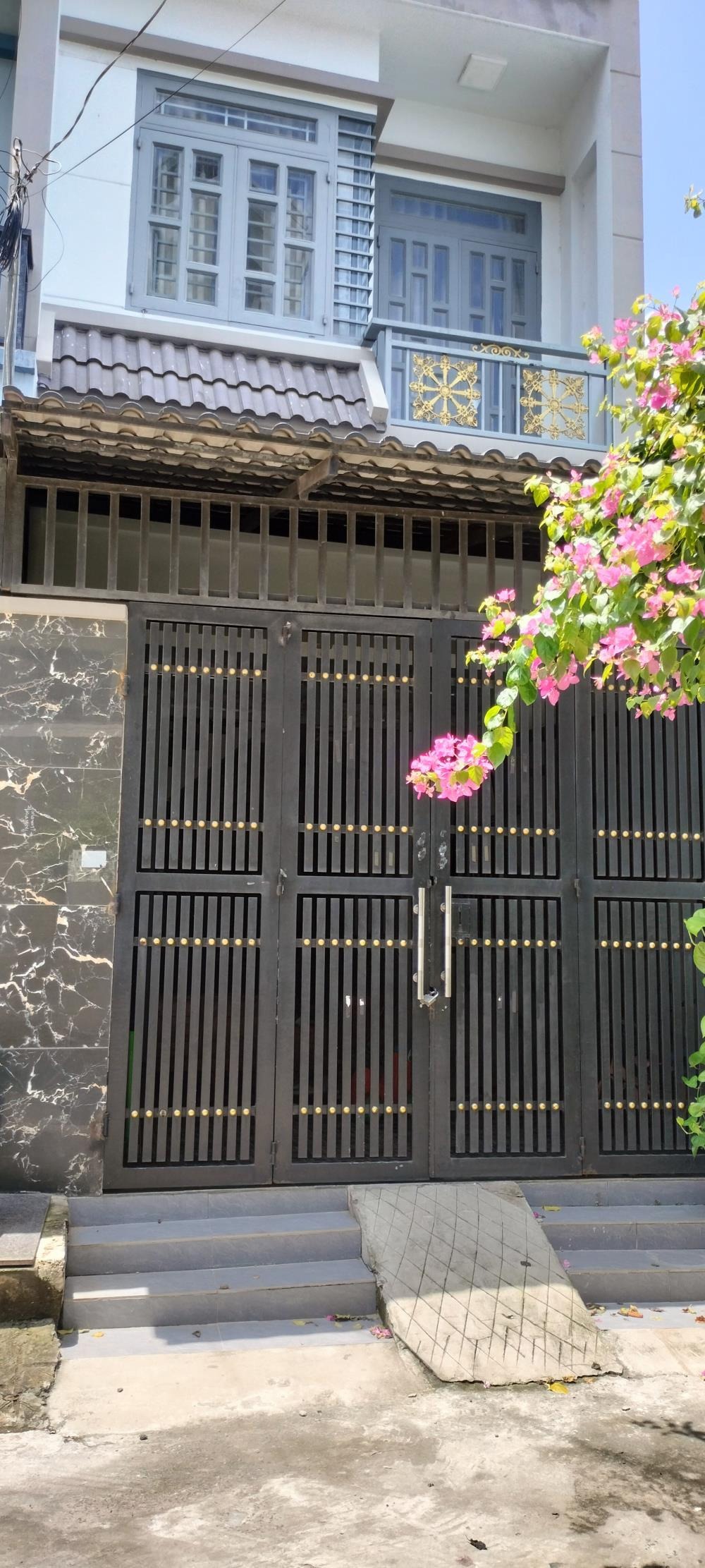 Nhà 1 Trệt 2 Lầu Thạnh Xuân 25 - Giá 5.2 Tỷ - Hẻm Ô Tô