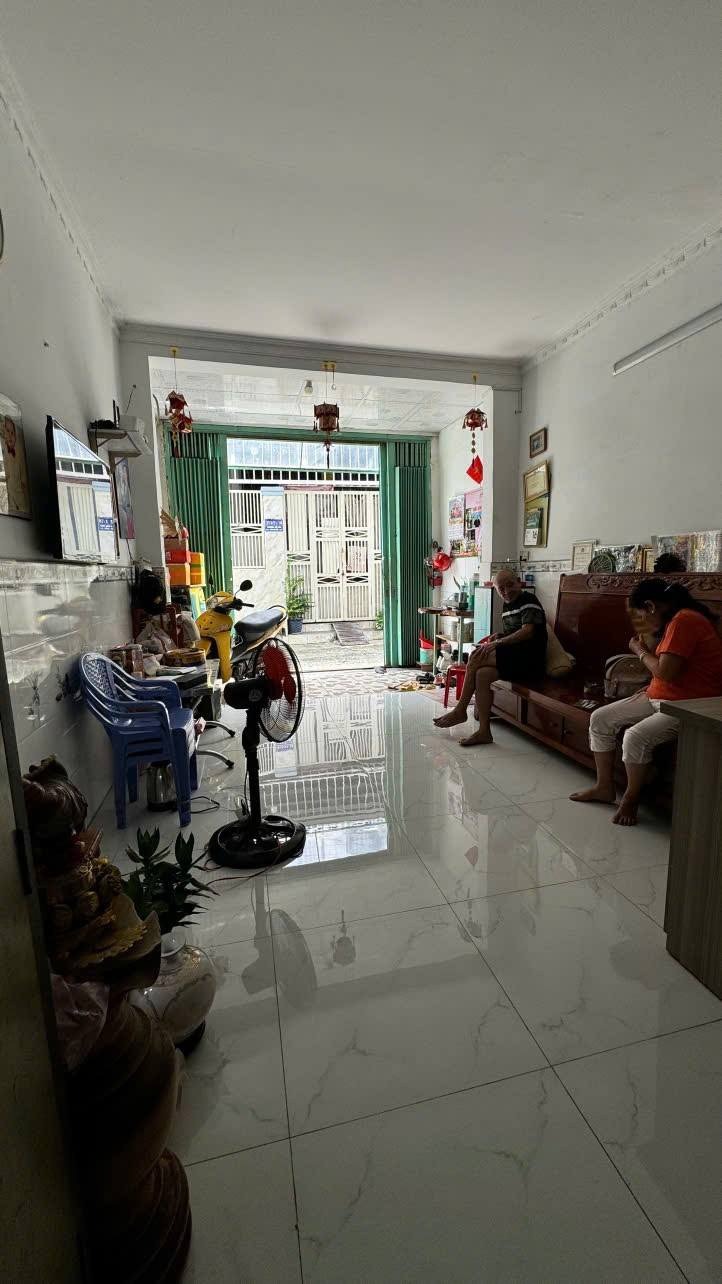 Bán Nhà 1 Lầu, 2 Ngắn Trương Thị Hoa, Quận 12 - Giá 3 tỷ 080 triệu