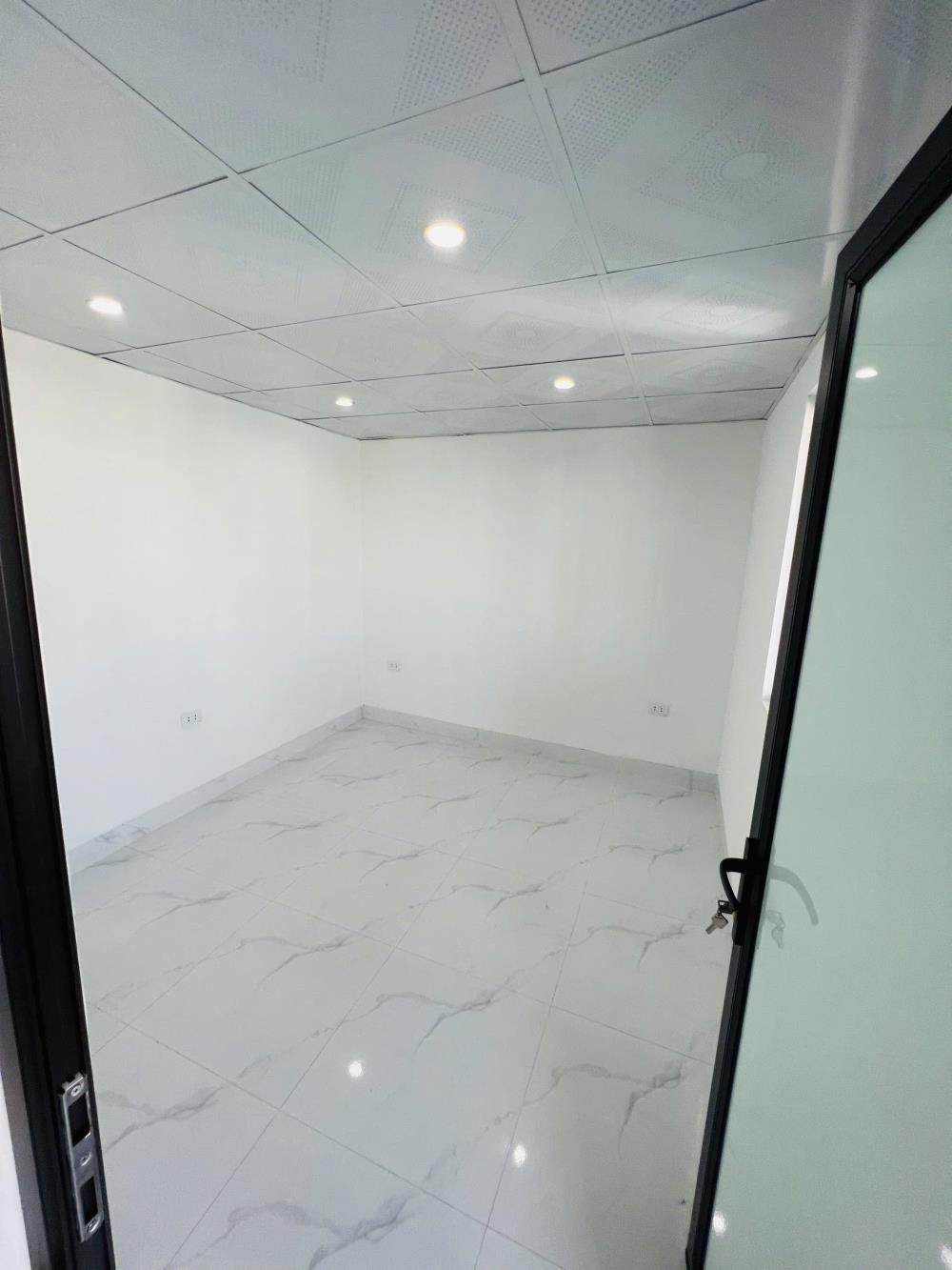 Nhà 4 Tầng Tân Khai - Giá Rẻ, Hiện Đại, Ô Tô Đỗ Cửa