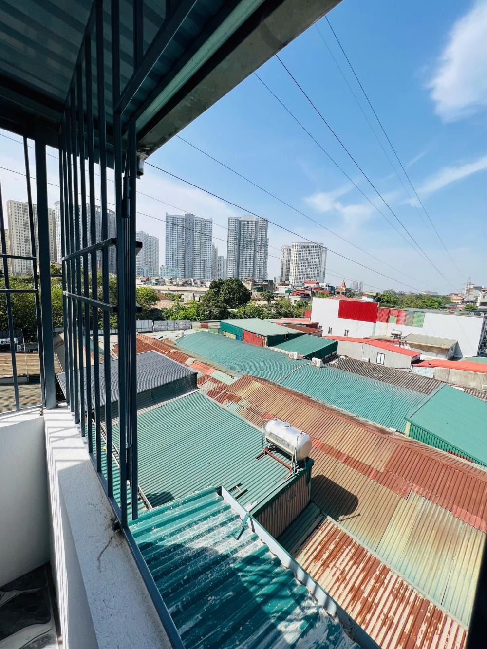 Nhà 4 Tầng Tân Khai - Giá Rẻ, Hiện Đại, Ô Tô Đỗ Cửa