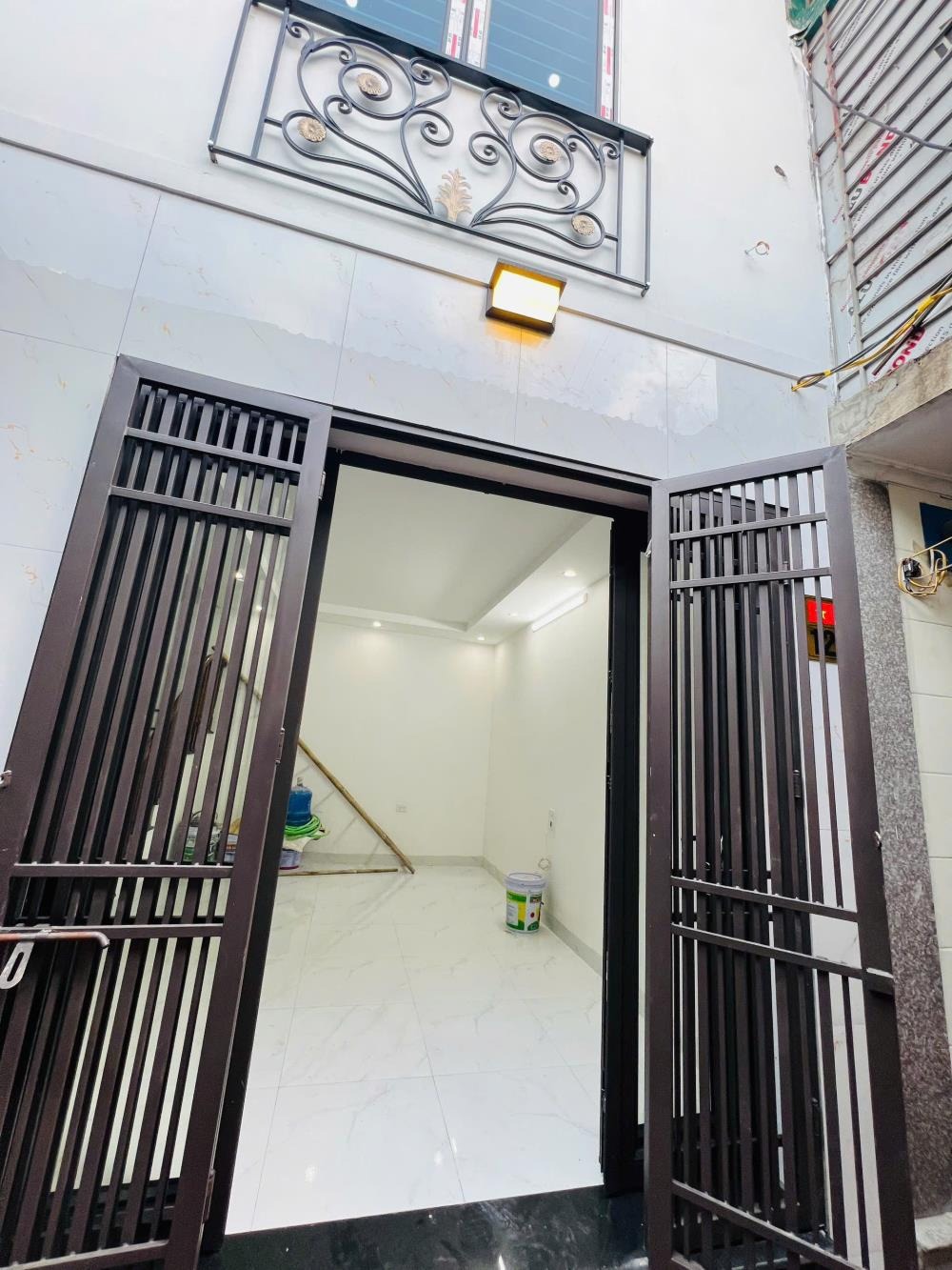Nhà 4 Tầng Tân Khai - Giá Rẻ, Hiện Đại, Ô Tô Đỗ Cửa