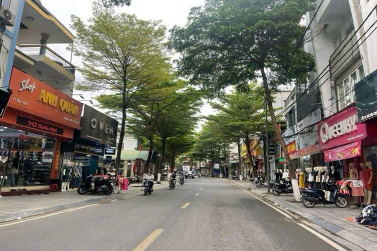 HÀNG SIÊU HÓT 42,3M TẠI CHÚC SƠN-CHƯƠNG MỸ-HÀ NỘI