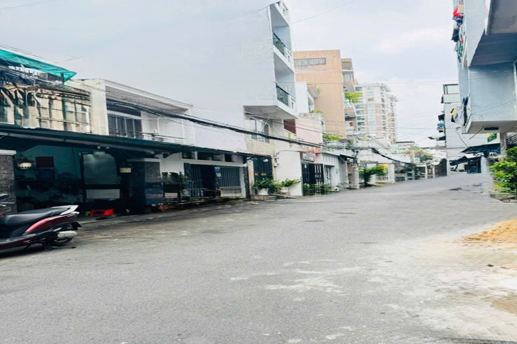 BIỆT THỰ PHỐ SÂN VƯỜN –  208M2 – NON BỘ ĐẲNG CẤP – THIÊN PHƯỚC TÂN BÌNH – CHỈ 30 TỶ HƠN