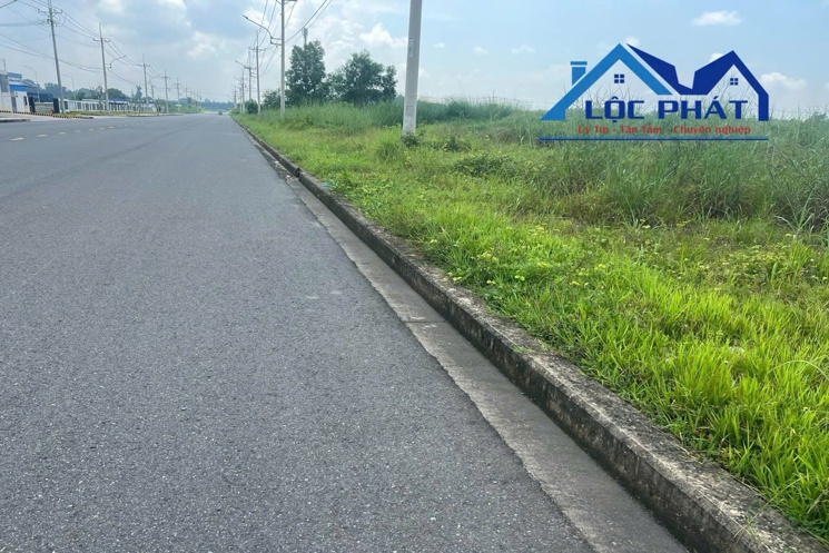 Bán đất SKK 1,8ha KCN Hố Nai, Trảng Bom, Đồng Nai 195Đ