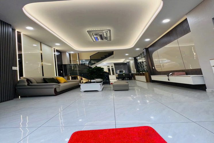 Nhà Nguyễn Văn Khối Hẻm Ô Tô Thông