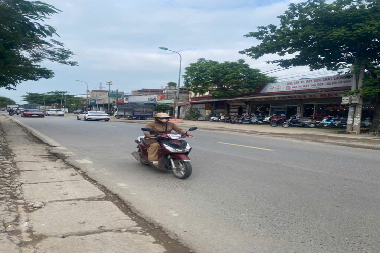 BÁN NHÀ 30M OTO 7 CHỖ ĐỖ CỬA TẠI BIÊN GIANG-HÀ ĐÔNG-HÀ NỘI