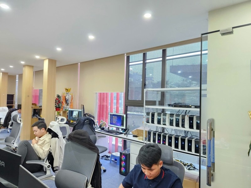 Bán Tòa Nhà Lô Góc Mặt Phố Lạc Long Quân, Tây Hồ - 6 Tầng, Giá 4x Tỷ