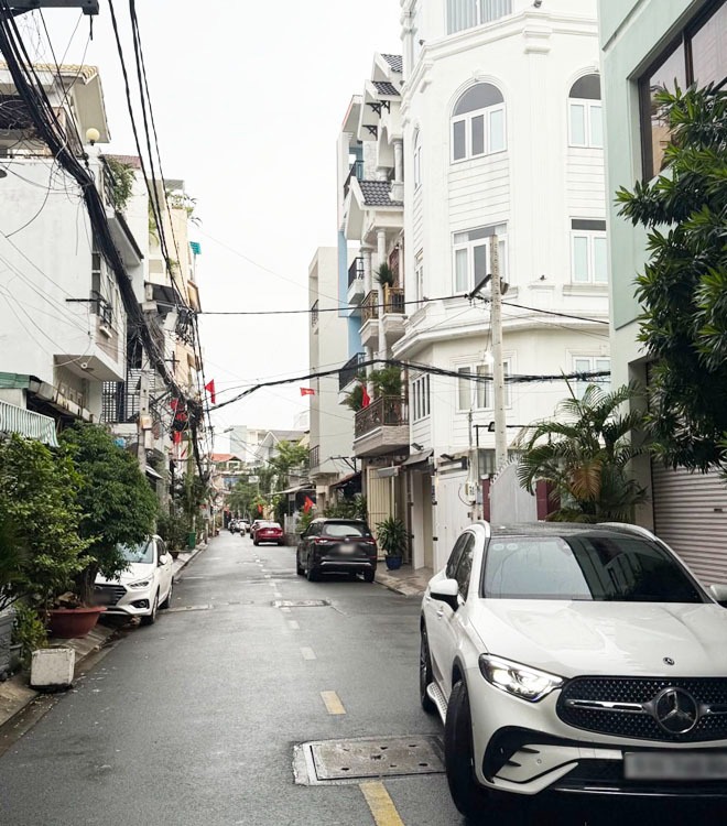 Nhà Hẻm Xe Hơi Trường Chinh, Tân Bình - 82m2, Giá Tốt