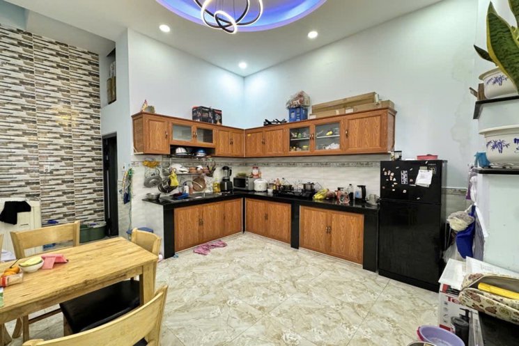 Nhà Vuông 2 tầng HXH tránh 59m2 – Nguyễn Tư Giản QV