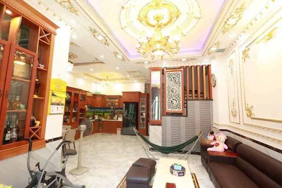 Bán nhà phân lô Nguyễn Khuyến, Văn Quán: Ô tô tránh, vỉa hè rộng, 80m2, 5 tầng, 16 tỷ