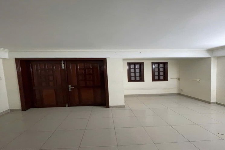 Nhà Mặt tiền 4 tầng Đường 20m 75m2 – Nguyễn Kiệm QV