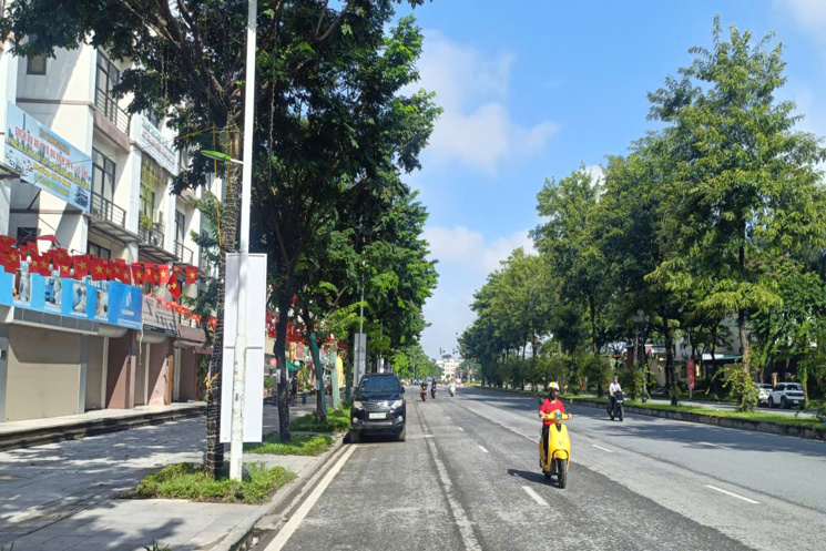 Nhà vườn Trịnh Văn Bô 152.4m2 - 5T, 2 mặt đường, KD, Ở VIP, giá 33.2tỷ