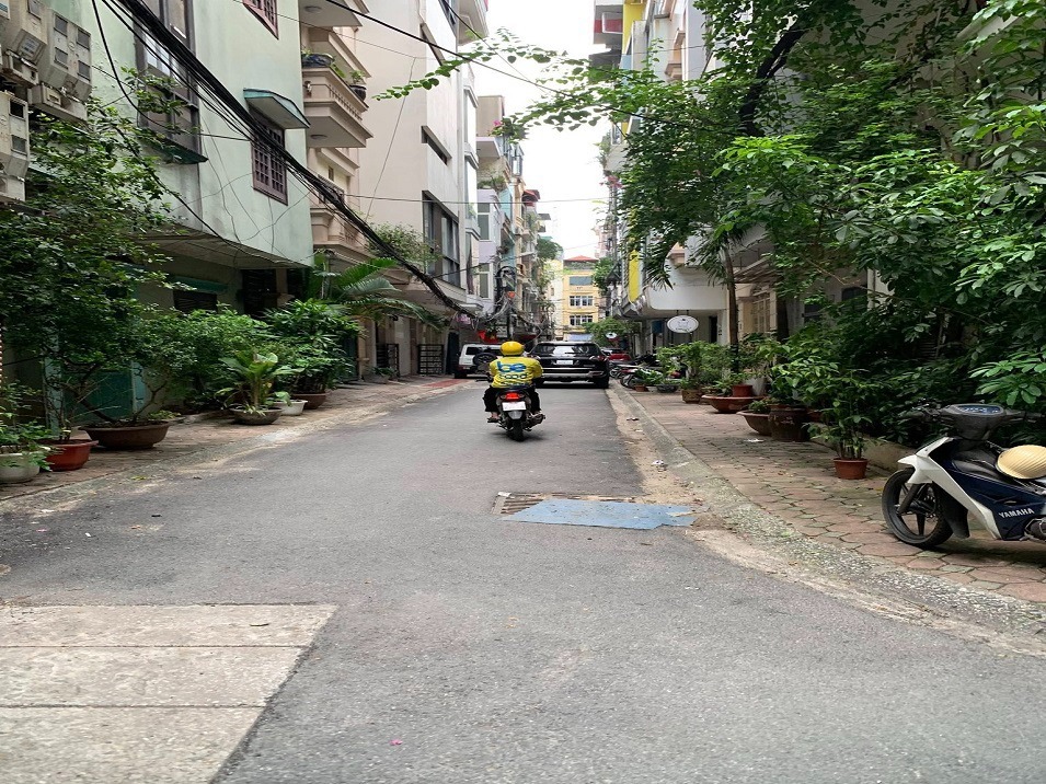 Bán nhà phố Thái Hà - Vị trí đẹp, kinh doanh đỉnh cao, 102m2