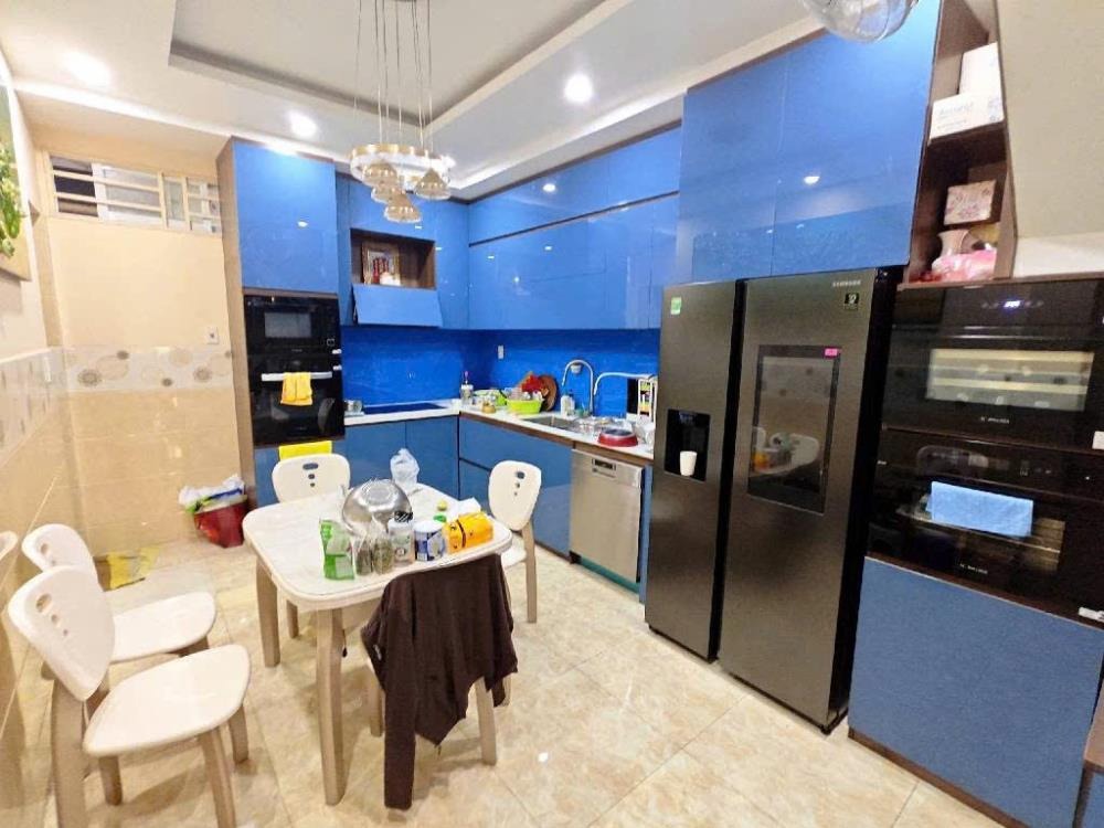 Nhà 3 Tầng Thành Thái - 35m2 - 5.2 Tỷ - Full Nội Thất Cao Cấp