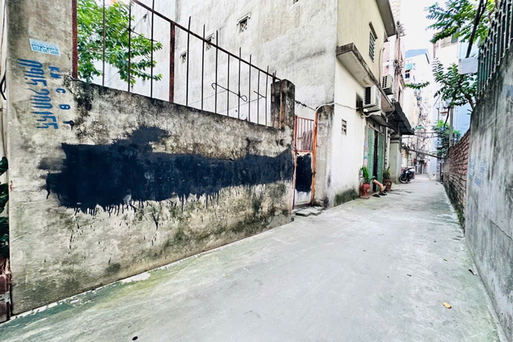 Đất Xuân Đỉnh, 61m , MT.4.1m, bán đất tặng nhà, ô tô đỗ cửa!