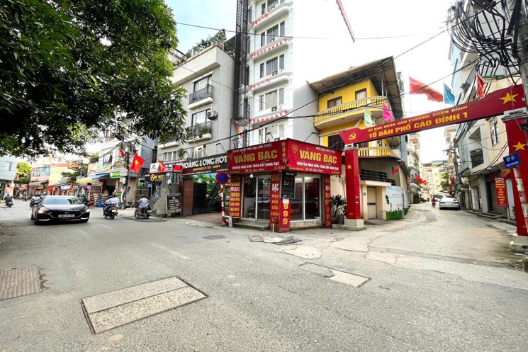 Đất Xuân Đỉnh, 61m , MT.4.1m, bán đất tặng nhà, ô tô đỗ cửa!