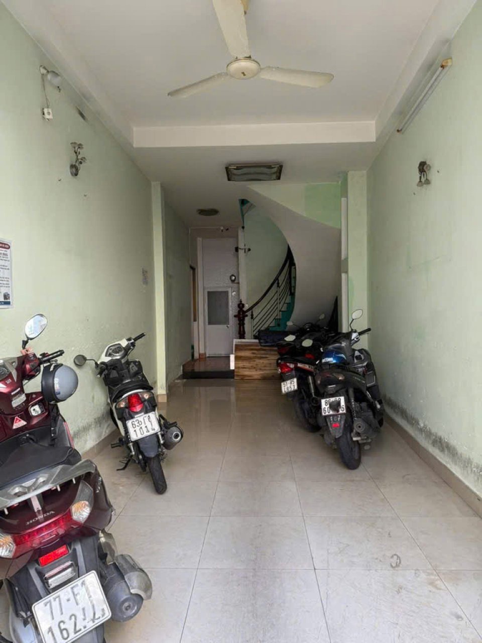 🏡 Nhà Nở Hậu 4 Tầng, HXH 90m2, Nguyễn Văn Công, Q.V - Giảm 220TR!