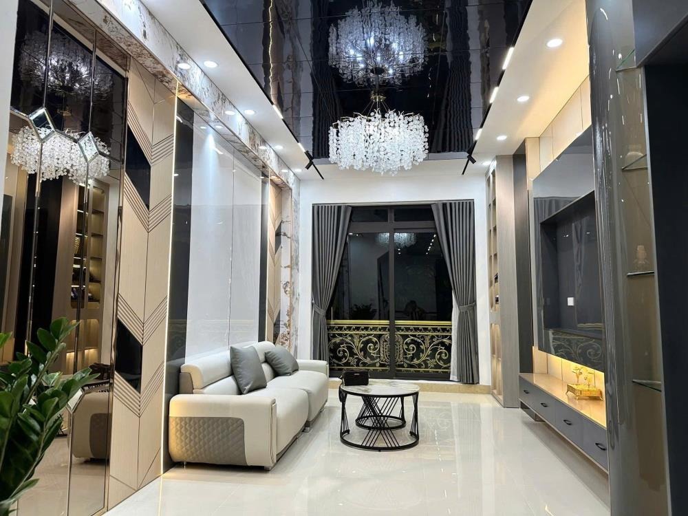 Mặt Phố Kim Giang 5 Tầng - Kinh Doanh Đỉnh Cao, Ô Tô Đỗ Cửa