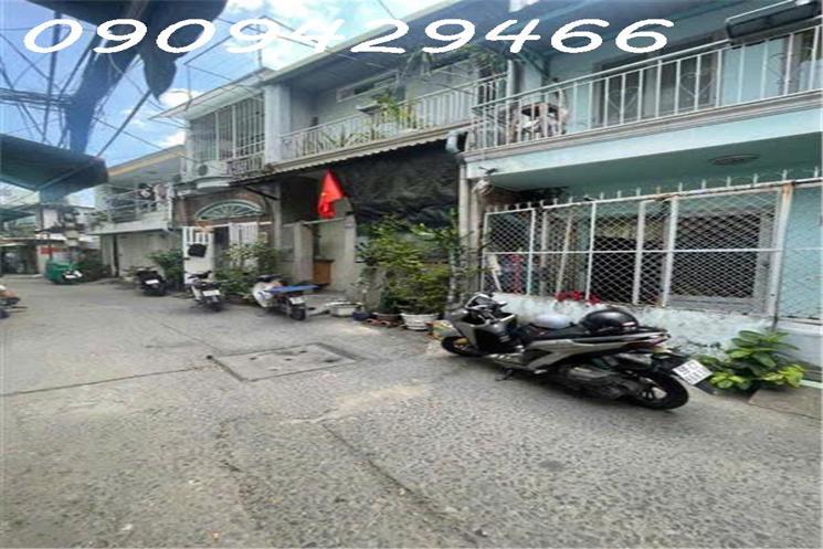 BÁN NHÀ QUẬN 7 - GẦN NGUYỄN THỊ THẬP- HẺM 4M XE HƠI ĐỖ CỬA  - KHU DÂN CƯ HIỆN HỮU - CHỈ 3,3 TỶ( CÒN