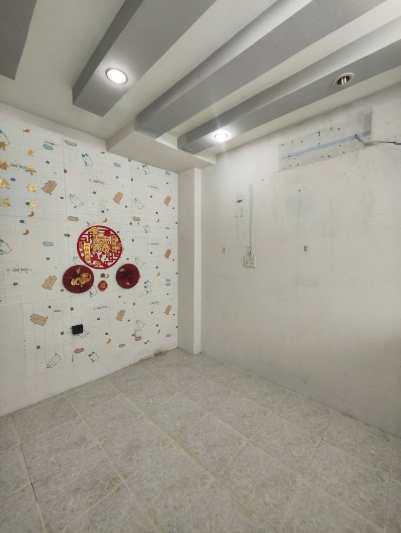 Bán nhà Bình Tân - Trương Phước Phan, 28m2, 3 Tầng, 2PN - Chỉ 2.79 Tỷ