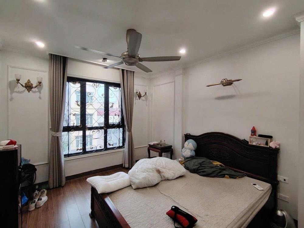 Mặt Phố Tôn Đức Thắng - Đống Đa - 5 Tầng - Kinh Doanh Sầm Uất