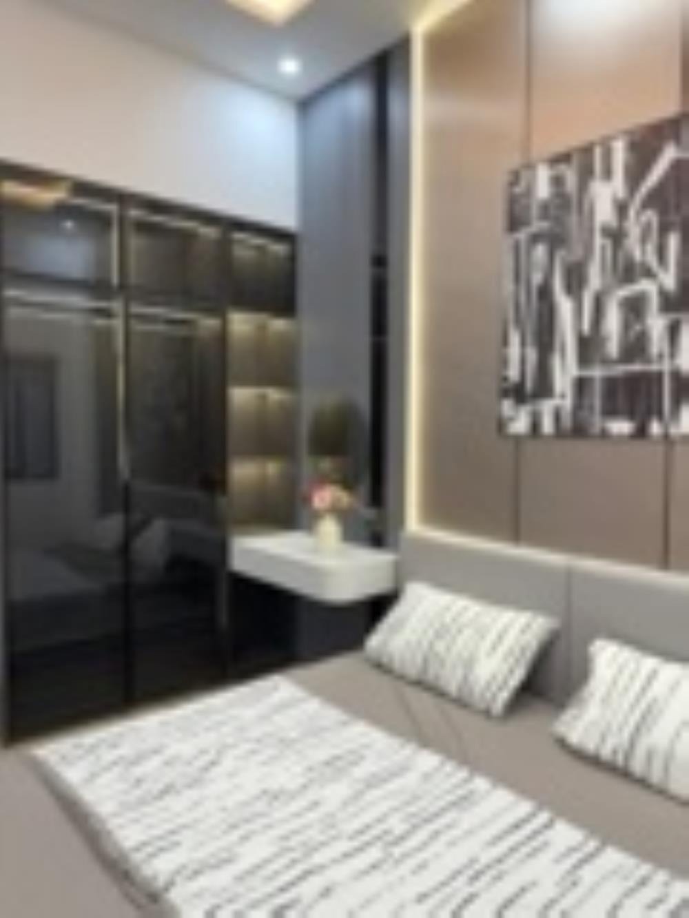 Nhà Tam Trinh 35m² 5 Tầng, Ô Tô Đỗ Cửa, Giá Chỉ 6x Tỷ