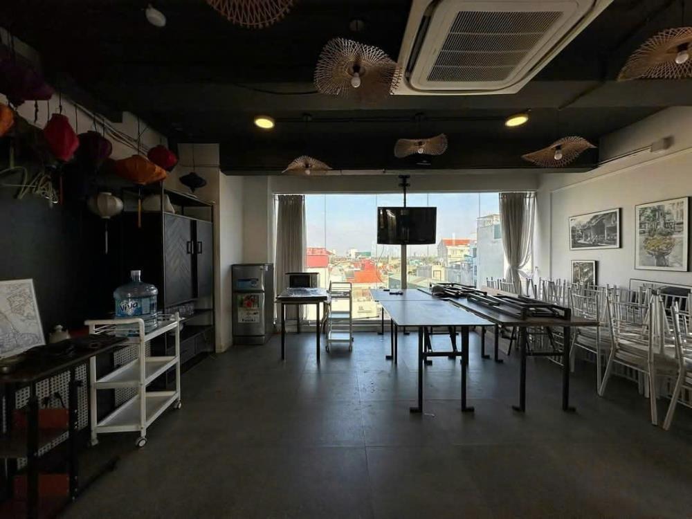 Bán tòa nhà CHDV 7 tầng, Mặt phố Tây Hồ, View Hồ Tây - Lợi nhuận cao