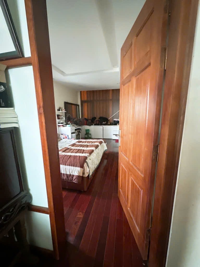 Bán Biệt Thự Liền Kề Hồ Tây 120m2, 6 Tầng, Thang Máy - Vị Trí Đắc Địa