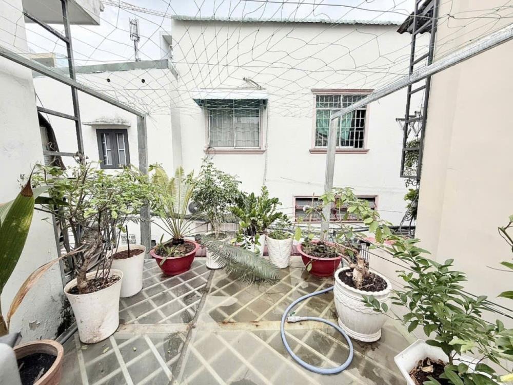 Nhà Nở Hậu HXH 130m2, Tặng GPXD - Nguyên Hồng, Quận Bình Thạnh | Giá 7.5 tỷ