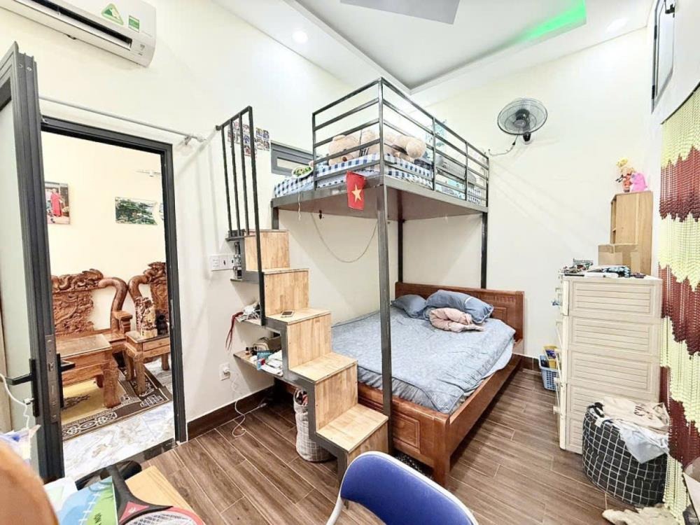 Nhà Nở Hậu HXH 130m2, Tặng GPXD - Nguyên Hồng, Quận Bình Thạnh | Giá 7.5 tỷ