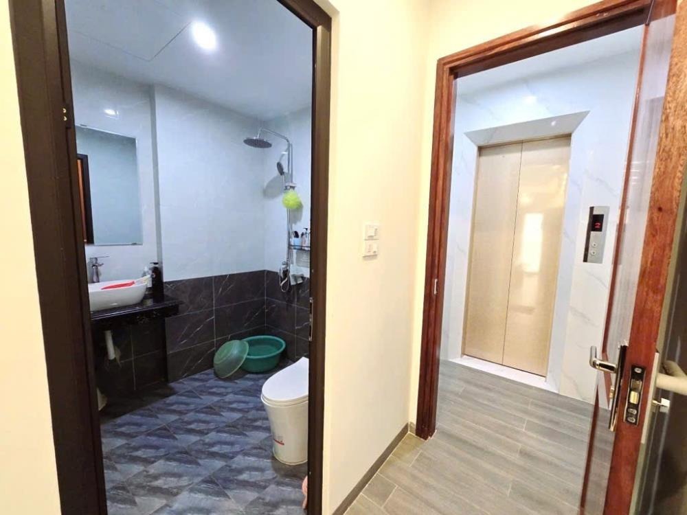 Nhà Ba Đình 6 Tầng, Thang Máy, Ngõ Thông - Giá 10 Tỷ