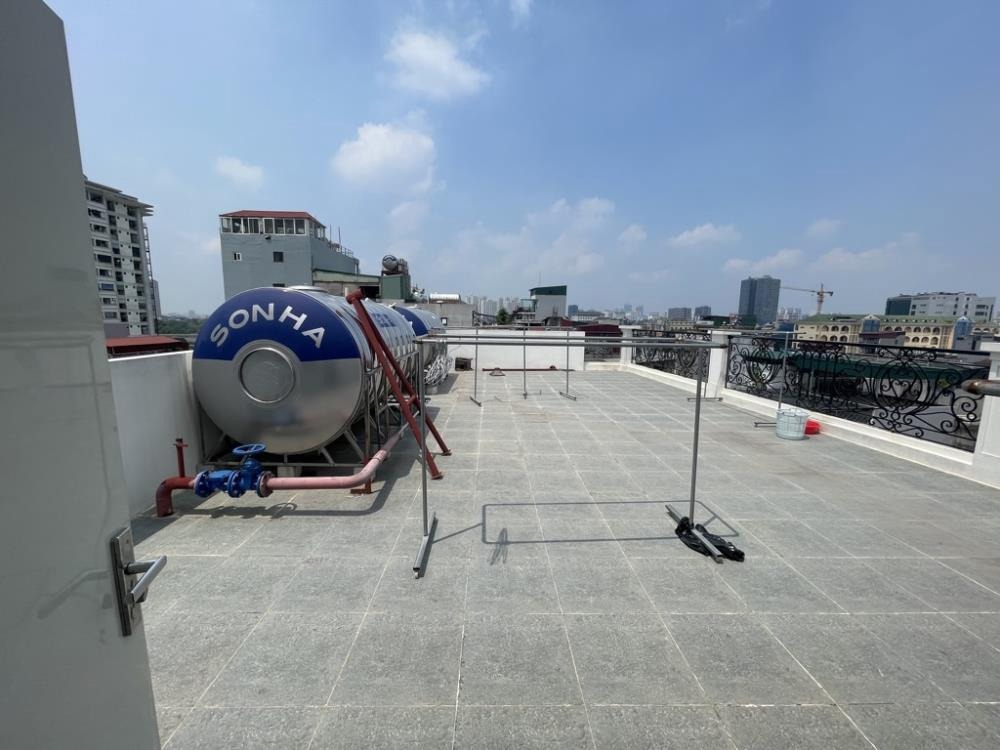 Bán Nhà Phố Dương Khuê - 180m2, 10 Tầng, Lô Góc 3 Mặt Tiền - Giá 93 Tỷ