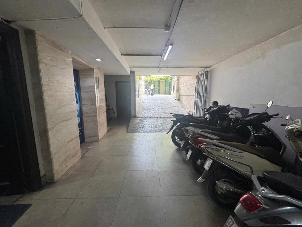 Bán tòa nhà Vip Mặt Phố Bùi Thị Xuân 7.1m - Dòng Tiền 3.9 Tỷ/Năm - 160 Tỷ