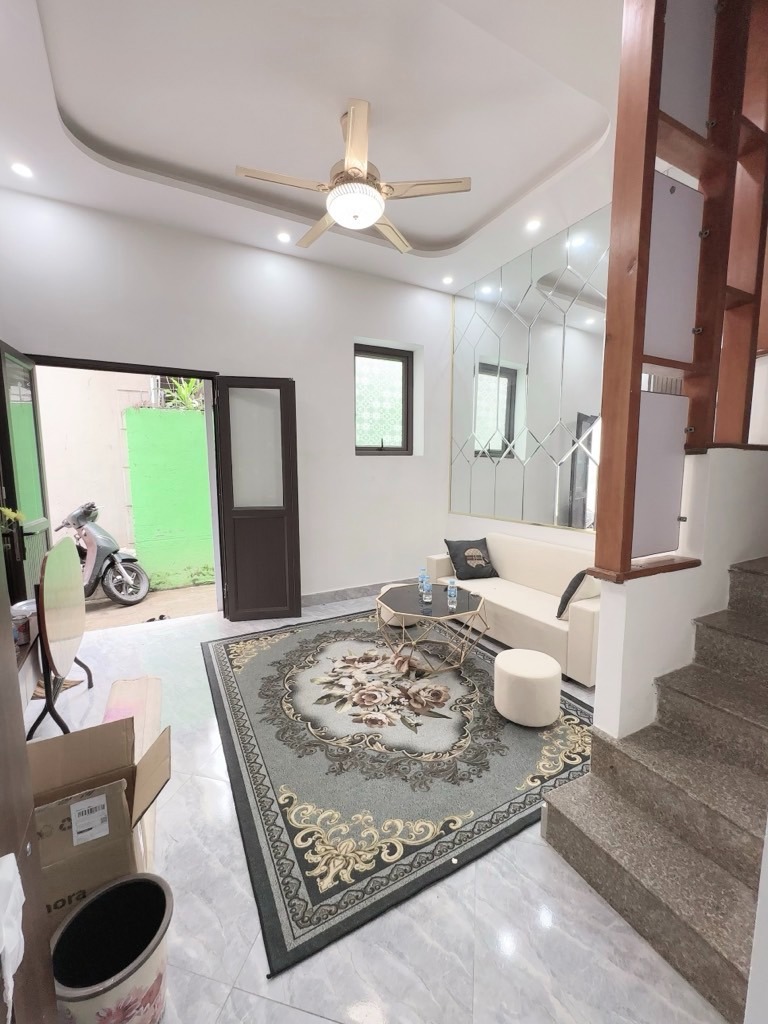 Bán nhà ngõ 193 Nam Dư, Hoàng Mai - 2.8 tỷ, Ô tô đỗ cổng, Lô Góc