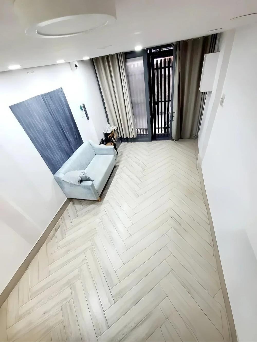 Bán nhà Quận 3, 4 Tầng, Hẻm Xe Hơi - Giá 6.75 Tỷ