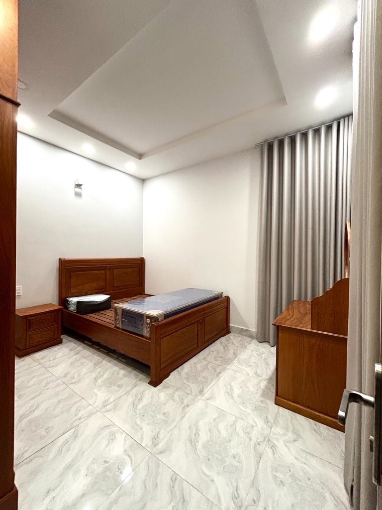 Bán Nhà HXH Quận 7 - 56.2m2 - 4PN - Giá 10.8 Tỷ - Vị Trí Đắc Địa