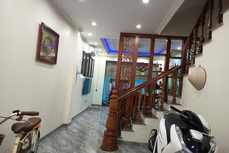 ĐỨC THƯỢNG. HOÀI ĐỨC . HÀ NỘI.
48M NHÀ 4 TẦNG  MẶT ĐƯỜNG KINH DOANH. NGÕ THÔNG TỨ TUNG,
GIÁ NHỈNH