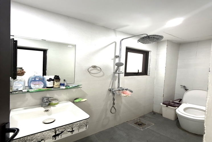 VÕNG THỊ 25M x5 TẦNG-6 TỶ-NGÕ THÔNG,BA GÁC ĐỖ CỬA,5P RA HỒ TÂY