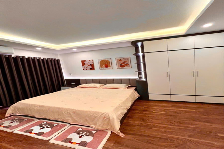 Bán nhà Nguyễn Văn Linh 31m 5 tâng MT4m ô tô qua hơn 7 tỷ