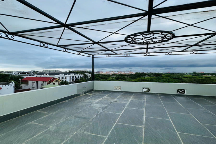 Bán nhà Ngọc Trì 37m 6 tầng thang máy  MT4.5m hơn 8 tỷ