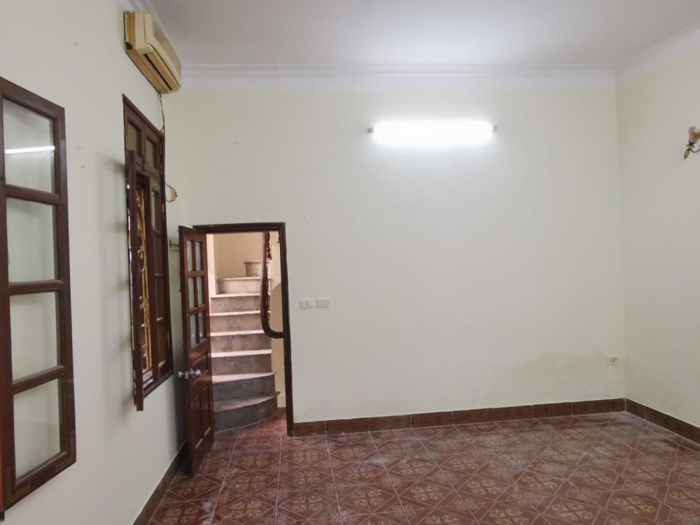 Cho thuê nhà Kim Mã - 40m2, 3 Tầng, Giá 12 Triệu/Tháng