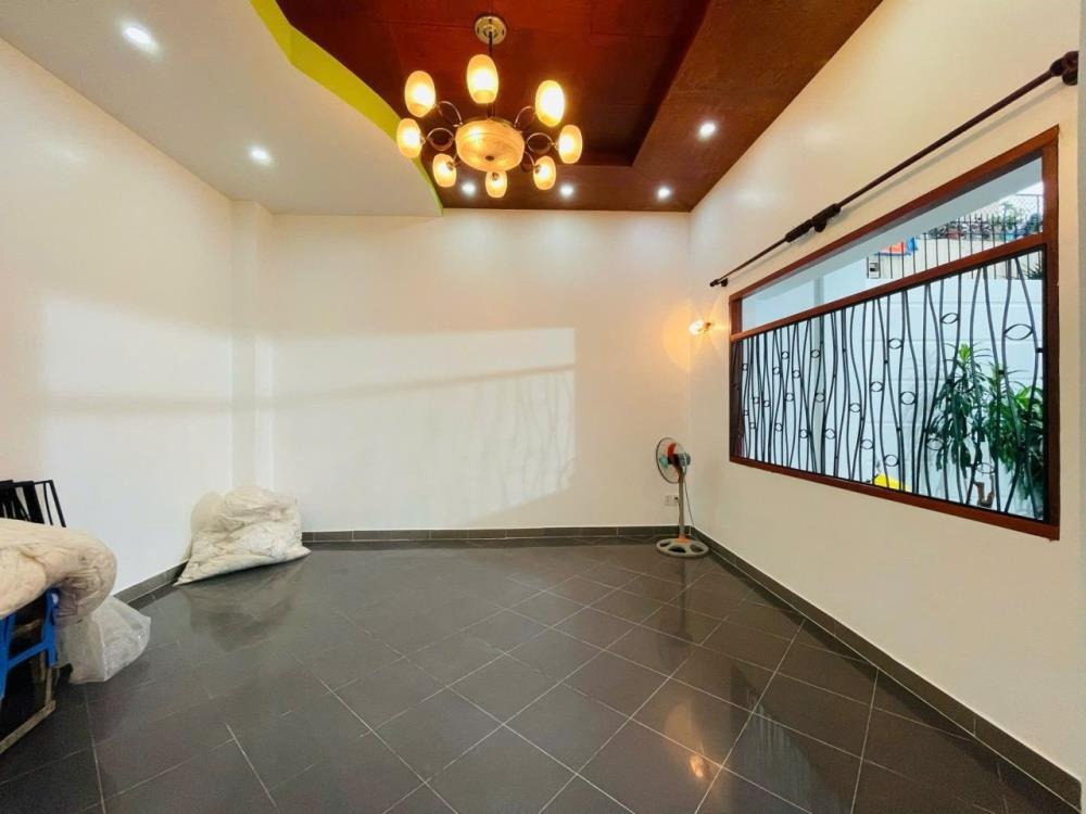 Biệt Thự 3 Tầng Hiện Đại - Nguyễn An Ninh, BT - 210m2 - Giá 30 Tỷ