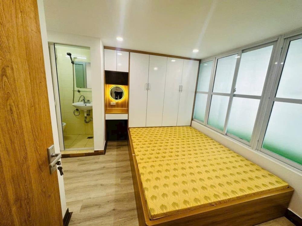 Bán Căn Hộ Tập Thể Thanh Xuân Nam - 100m2 - Full Nội Thất - Giá 4.88 tỷ