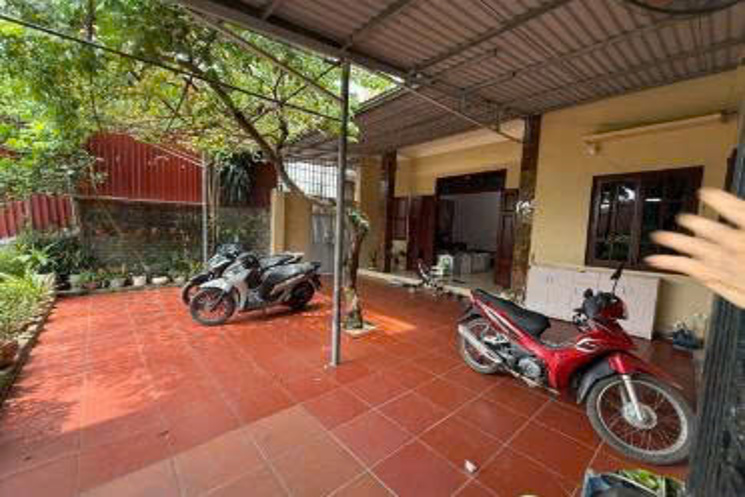 Có việc bán gấp! Ngọc Hồi, nhà vườn 175m2, 2 đường ô tô chỉ 10. X tỷ. LH: 0936 240 621