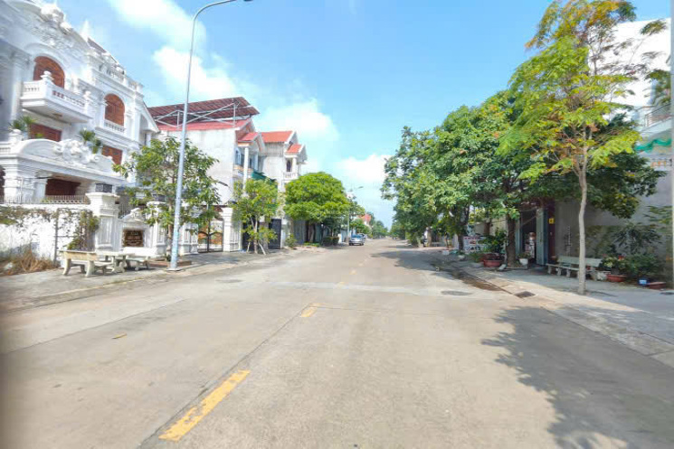 BÁN KHÁCH SẠN GIÁ RẺ 250M2 (10X25) 5 TẦNG TRUNG TÂM HÀNH CHÍNH DĨ AN - TP HỒ CHÍ MINH