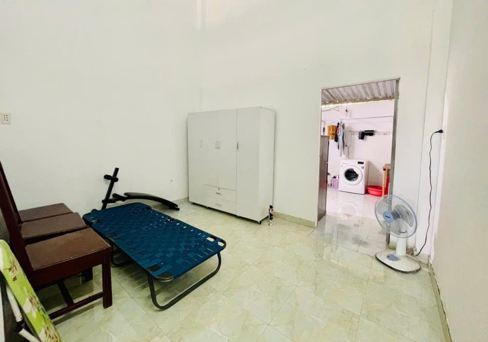 Bán Nhà Cấp 4 Quận 9 - Vị Trí Đắc Địa, Giá 3.5 Tỷ