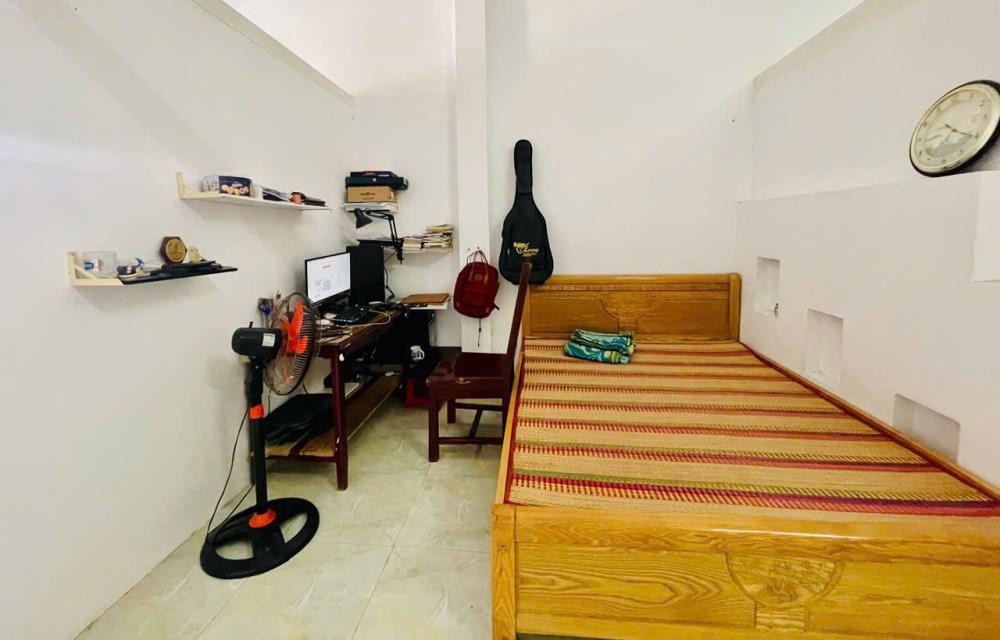 Bán Nhà Cấp 4 Quận 9 - Vị Trí Đắc Địa, Giá 3.5 Tỷ
